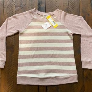 Nine 1 eight size youth medium sweater